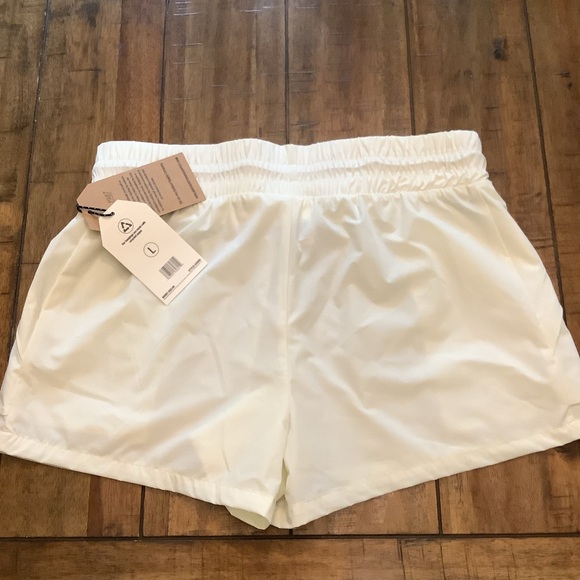 NWT Avalanche Cargo Pocket Bungee Athletic Hiking Shorts Womens Sz Large - Picture 10 of 11